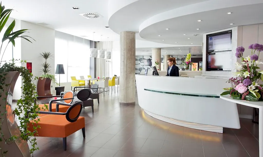 Отель Novotel Suites Malaga Centro
